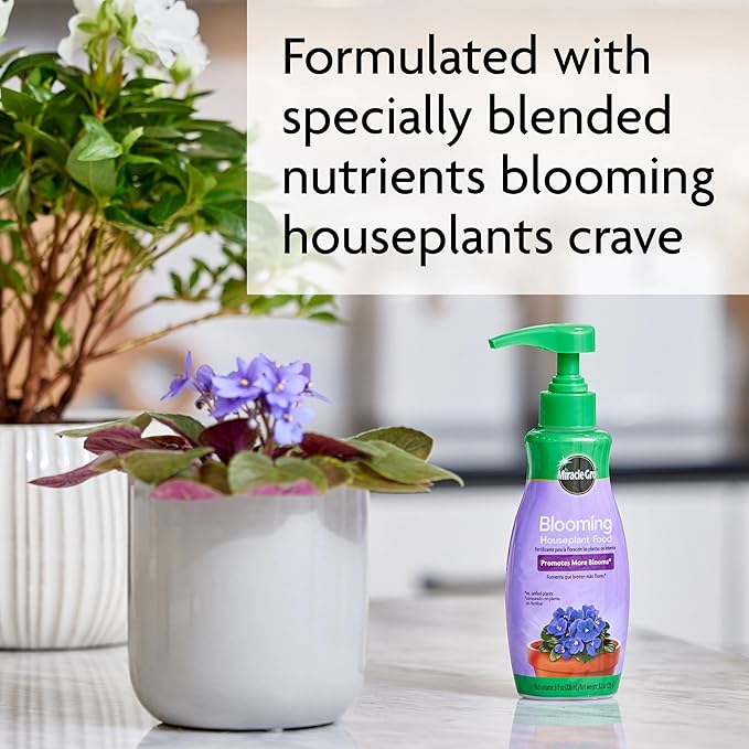 Miracle-Gro Blooming Houseplant Food, 8 oz., Plant Food Feeds All Flowering Houseplants Instantly, Including African Violets