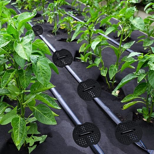 Finderomend 100 Pack Landscape Staples and 100 Pack Gaskets,11 Gauge 4" Galvanized Steel Garden Staples with Black Pads,Landscape Pins Turf Staples for Securing Weed Barrier Fabric Artificial Grass