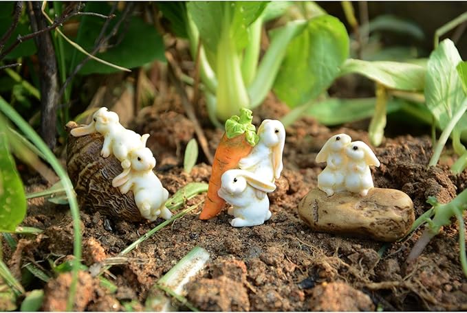 Top Collection Miniature Fairy Garden and Terrarium Statue, Rabbits Carrying Carrot