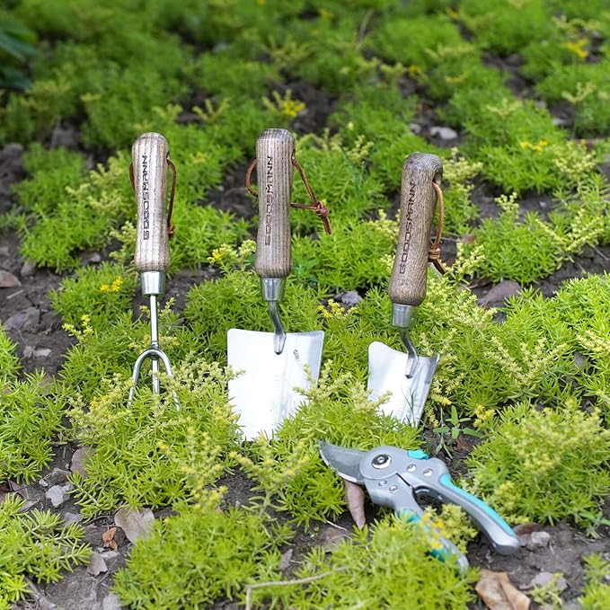 GOODSMANN Heavy Duty Garden Tools Stainless Steel Gardening Tools Set of 4 Includes Flower Garden Shovel Hand Trowel Weeding Cultivator with Wooden Handle and Garden Pruning Shears for Women/Men