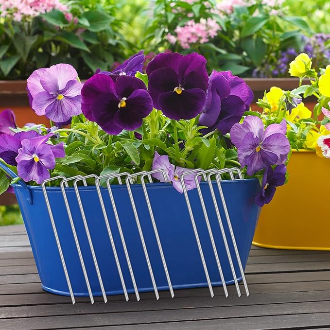 HongWay 420 Pack Landscape Staples 6 Inch 11 Gauge Stakes, Galvanized Garden Staple U-Shaped Pins and Landscaping Staples for Sod Anchoring Landscape Fabric Irrigation Tubing