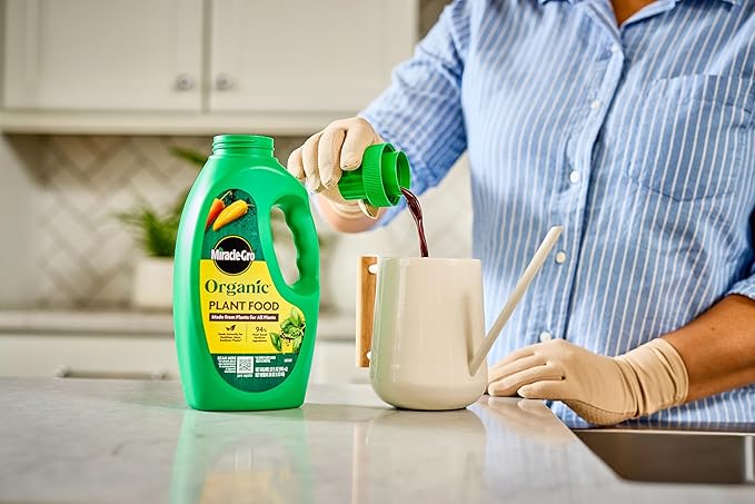 Miracle-Gro Organic Plant Food, 32 oz. (2-Pack)