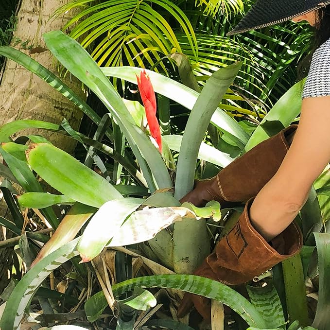 Rose Pruning Gloves, Leather Garden Gloves Long Gardening Gloves for Women and Men Rose Gloves Cut Proof Cowhide Suede Gauntlet Brown Garden Gloves Work Rose Gardening Gloves S