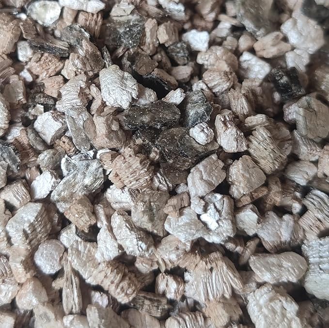 25QT Organic Vermiculite Granules for Plants and Gardening