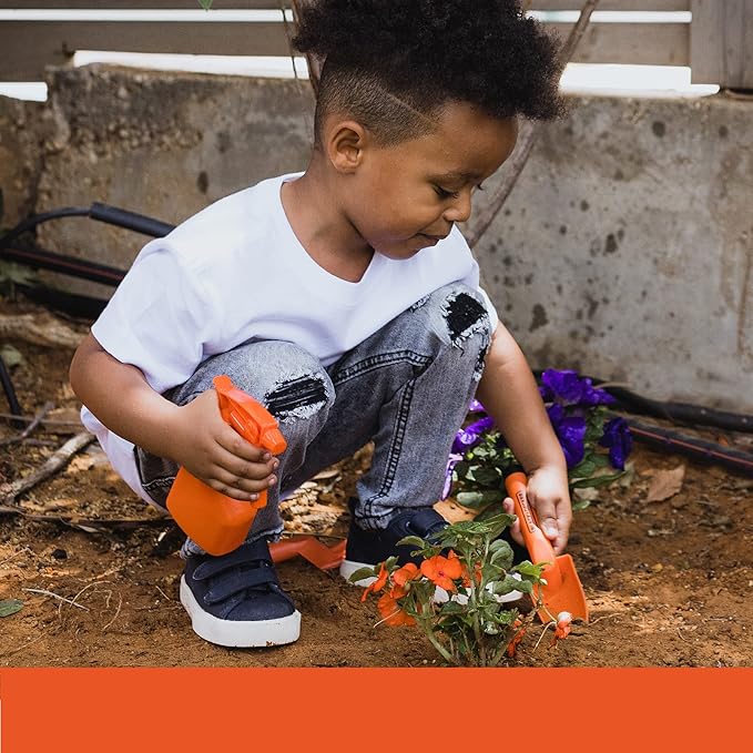 Black & Decker Kids Gardening Set – Pretend Play Set with Costume and Gardening Accessories