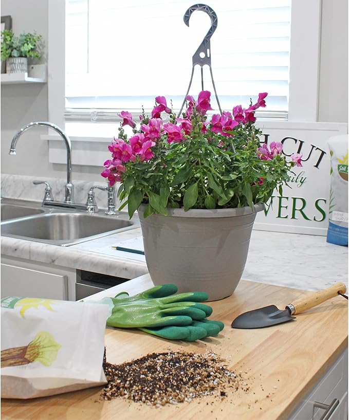 Hanging Planter Potting Soil Mix (8 Quarts), Lightweight Potting Mix Optimized for Indoor/Outdoor Hanging Pots/Baskets