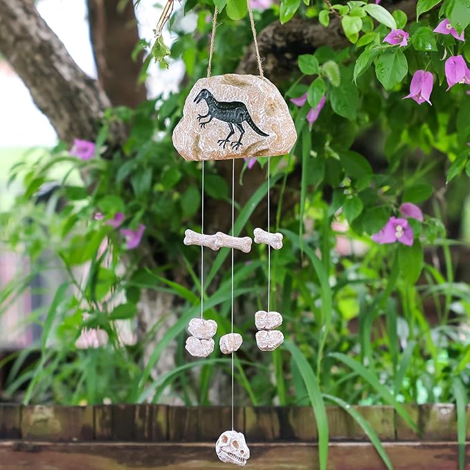 Outdoor Statue Dinosaur Hanging Decor Garden Solar Dinosaur Hanging Light for Outside Patio Balcony Pathway Lawn Yard Garden Figurine Ornament