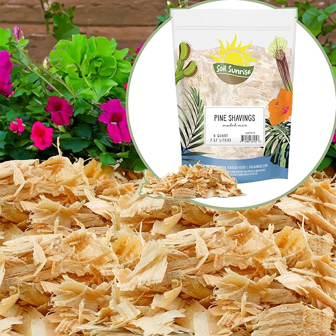 Pine Shavings Mulch/Livestock Bedding (8 Quarts), Garden Mulch and Small Animal Pet Bedding