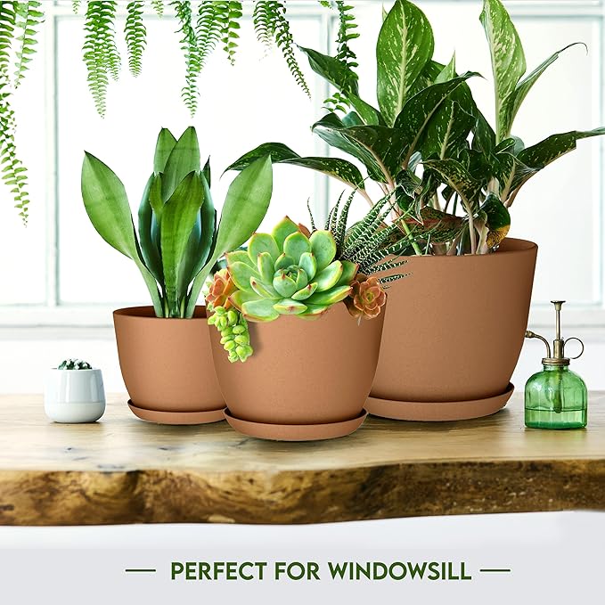 Utopia Home - Plastic Terracotta Pots with Drainage - 7/6.6/6/5.3/4.8 Inches Plant Pots or Flower Pots for Indoor Planter - Pack of 5 Plastic Planters, Cactus, Succulents Pot