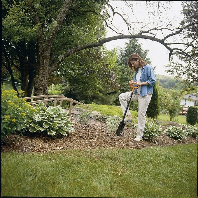 Fiskars 46" Steel Garden Spade Shovel with Ergonomic D-Handle, Garden Tool for Transplanting and Digging