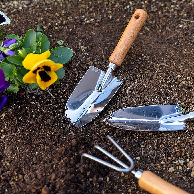 Garden Helper Hand Cultivator Garden Tool 3 Claw for Planting, Garden Hand Rake Japanese Stainless Steel, Wooden Handle, Made in Japan