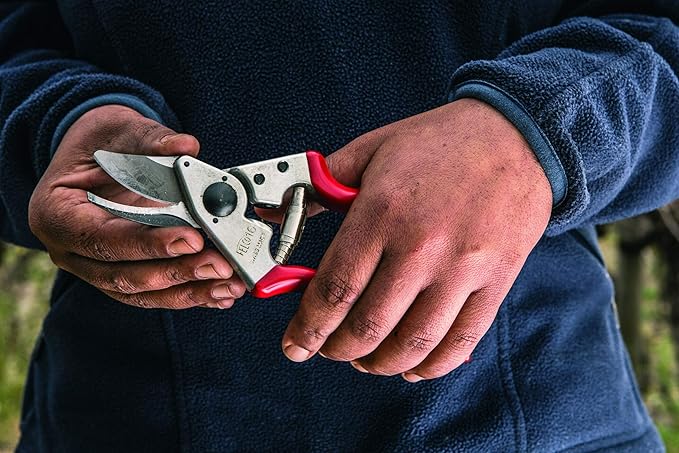 Felco Pruning Shears (F 16) - High Performance Swiss Made Left-Handed One-Hand Garden Pruner with Steel Blade
