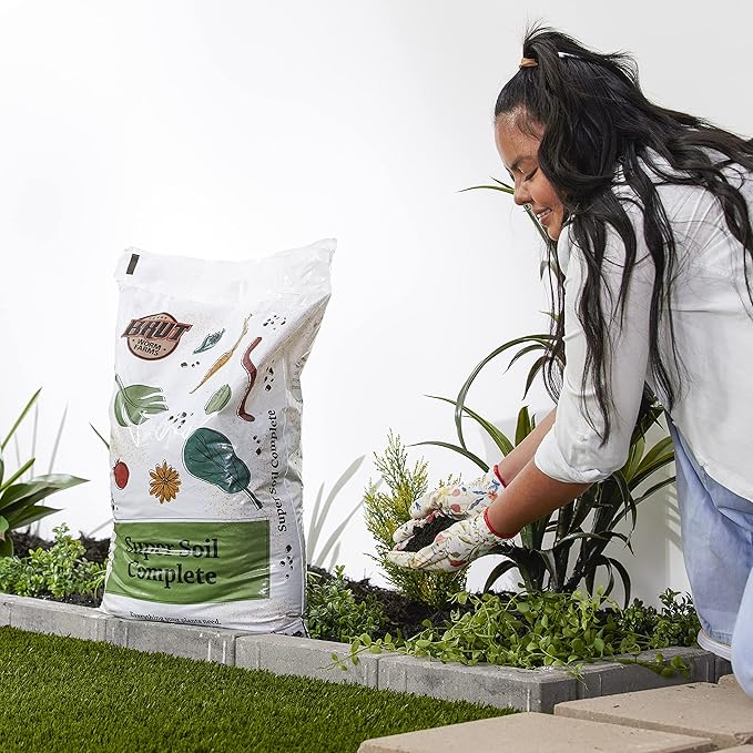 Brut Organic Potting Soil – 1 CF – Everything Your Plants Need in one Bag. Indoor and Outdoor Container Plants.