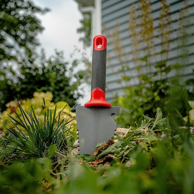 Radius Garden 16011 Root Slayer, Trowel, Red