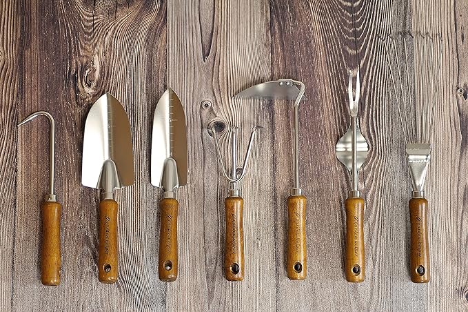 Japanese Garden Trowel Heavy Duty Japanese Steel with Wood Handle, Garden Transplanter Tool for Digging, Scooping, Transplanting, Made in Japan, Large Silver